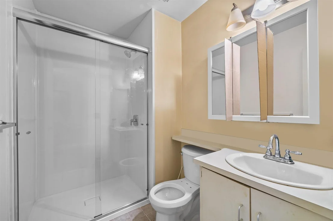 Photo of 8 Poplar Circle