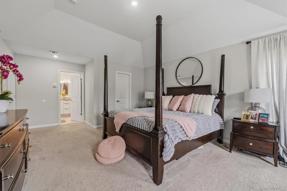 Photo of 20 Mountainside Drive