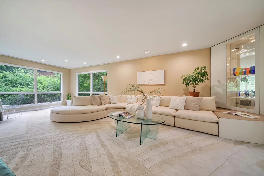 Photo of 4 Bobby Close