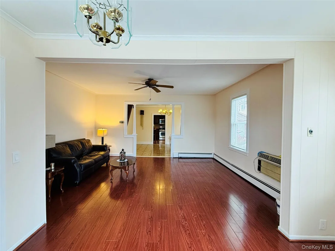 Photo of 1813 Willow Lane