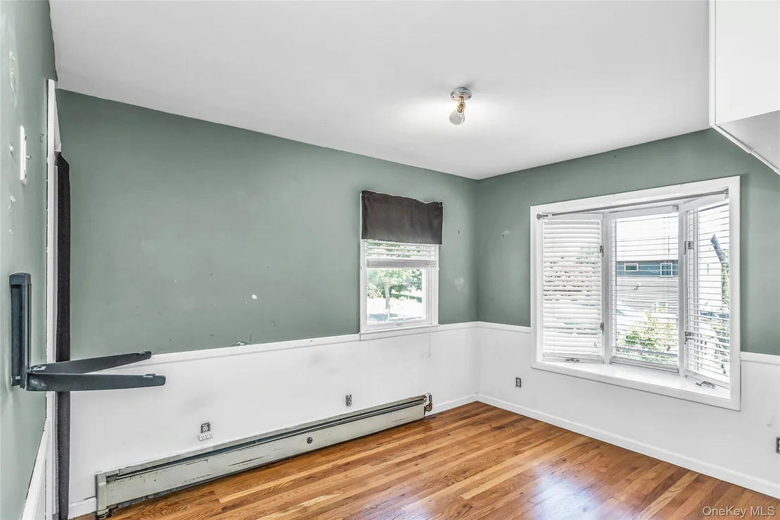 Photo of 735 Muncey Road