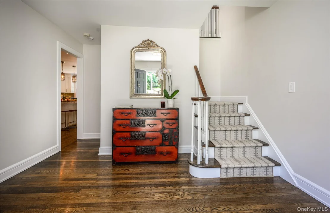 Photo of 15 Laurel Hill Road