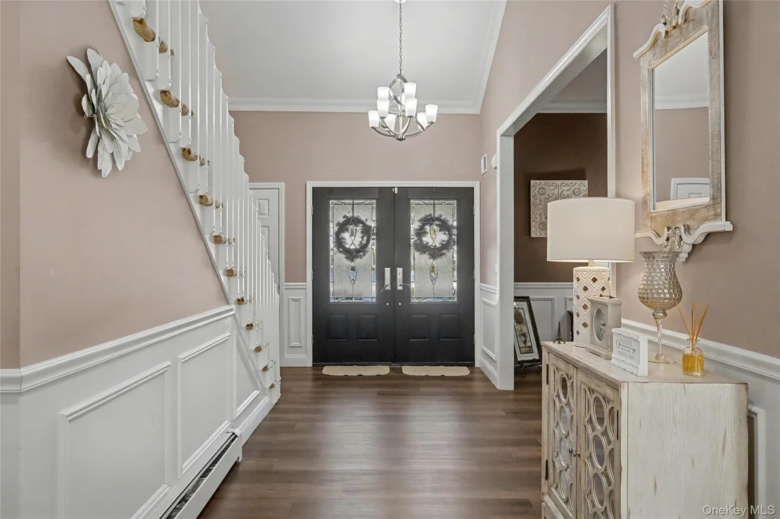 Photo of 8 Paddock Drive