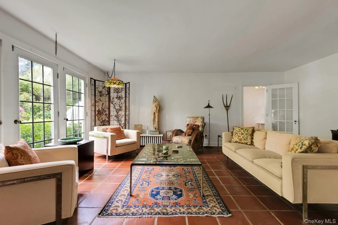 Photo of 32 Laveta Place