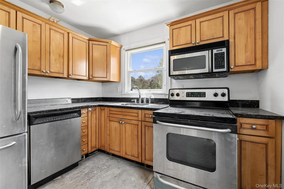 Photo of 56 Inlet Road W