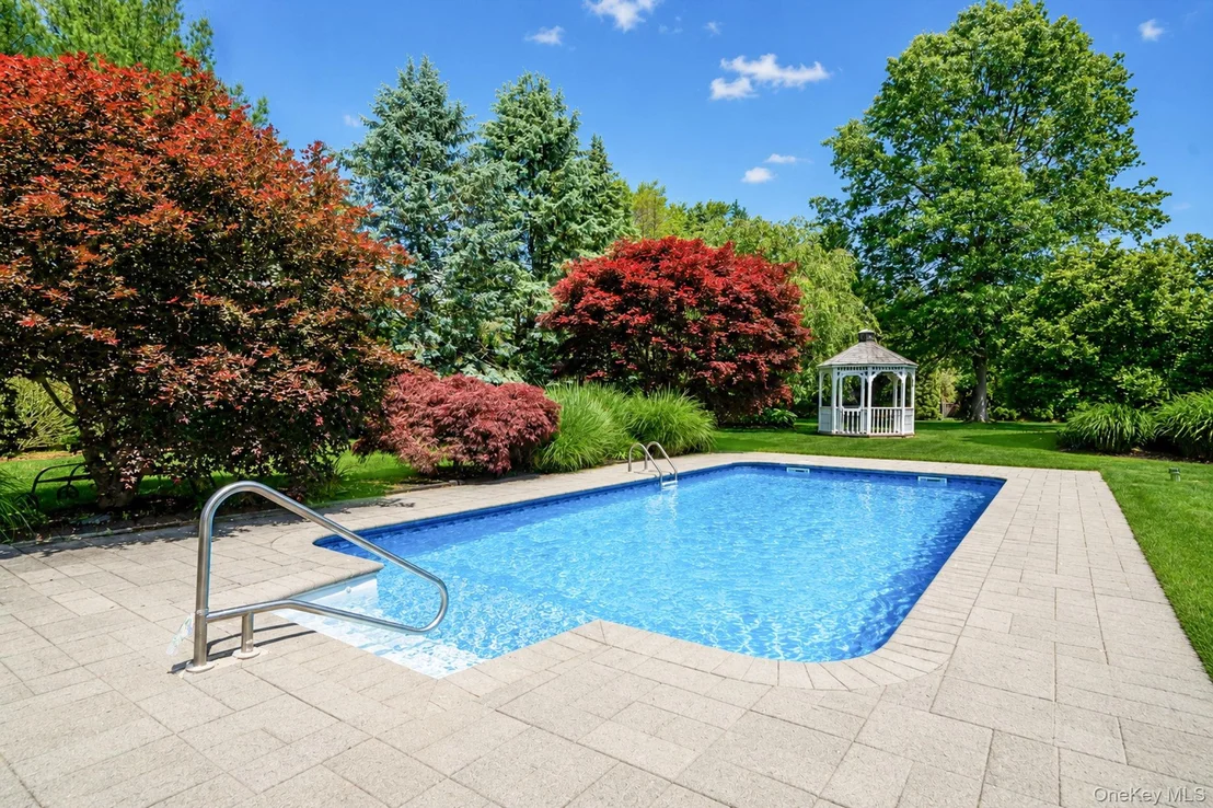 Photo of 100 Donna Drive