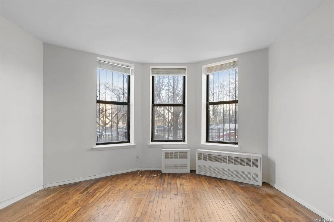 Photo of Unit 2 at 213 Eastern Parkway