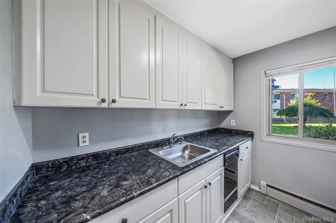 Photo of Unit 8A at 2397 union blvd