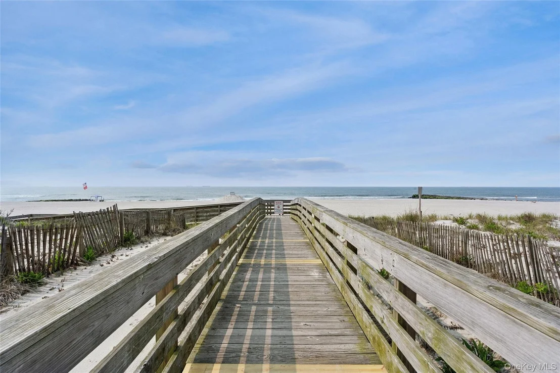 Photo of 931 Oceanfront Street