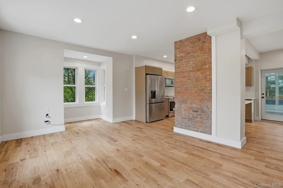 Photo of 10 Robinson Street