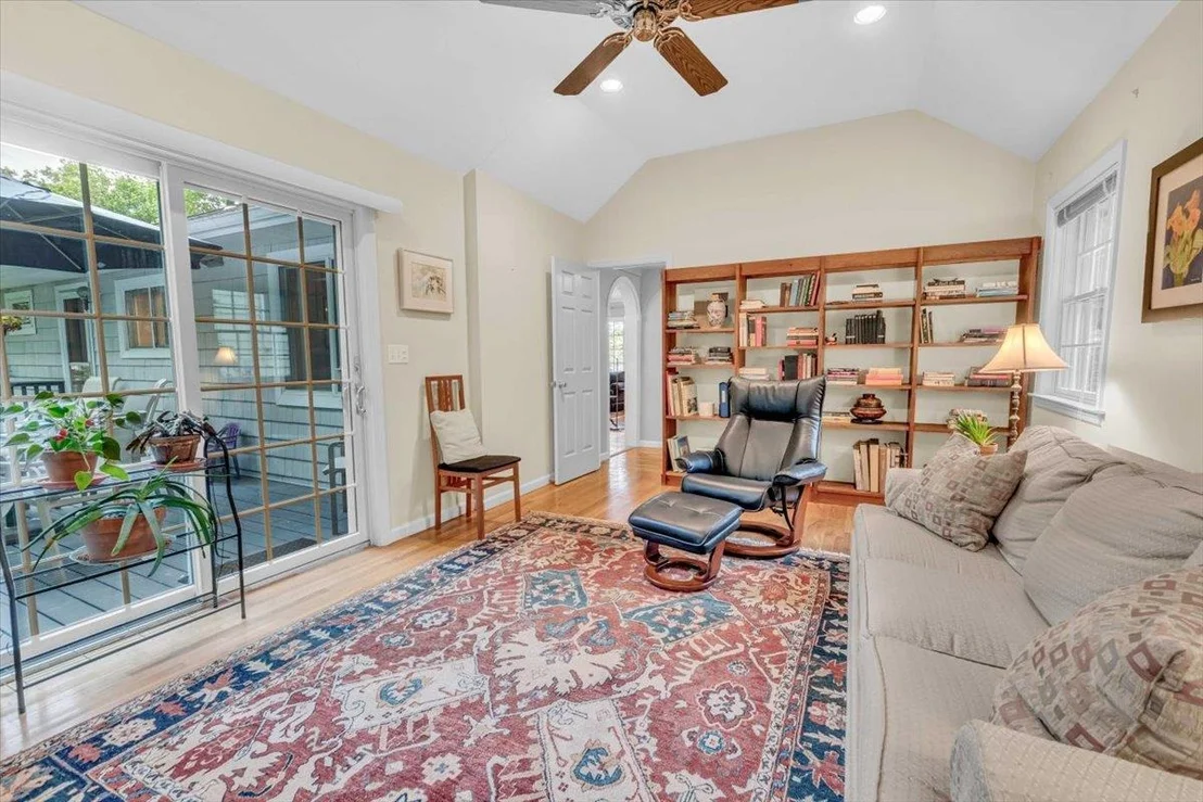 Photo of 3 Columbia Road