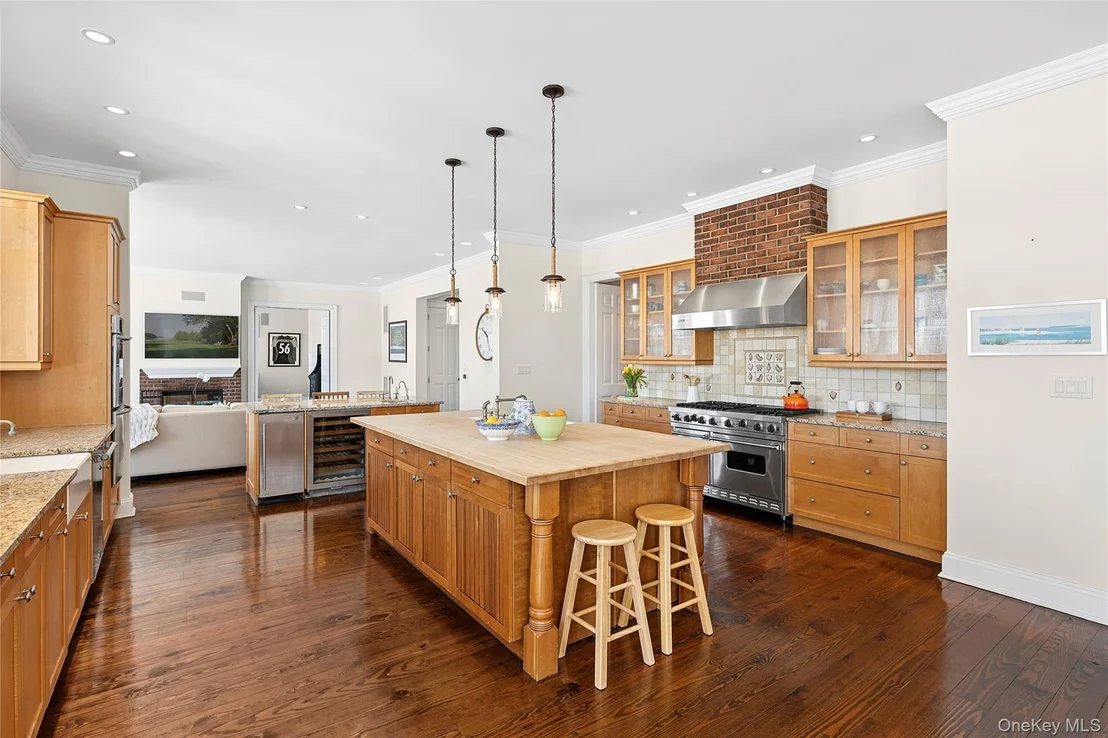 Photo of 101 Jessup Lane