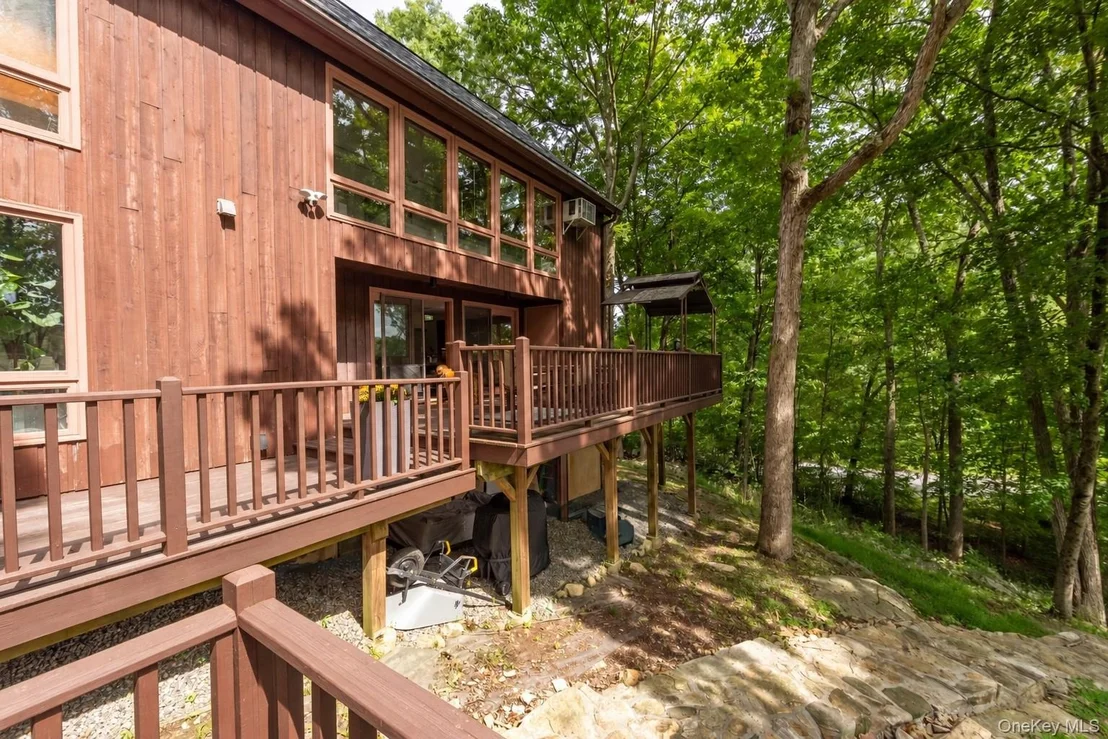 Photo of 17 Tiger Trail W