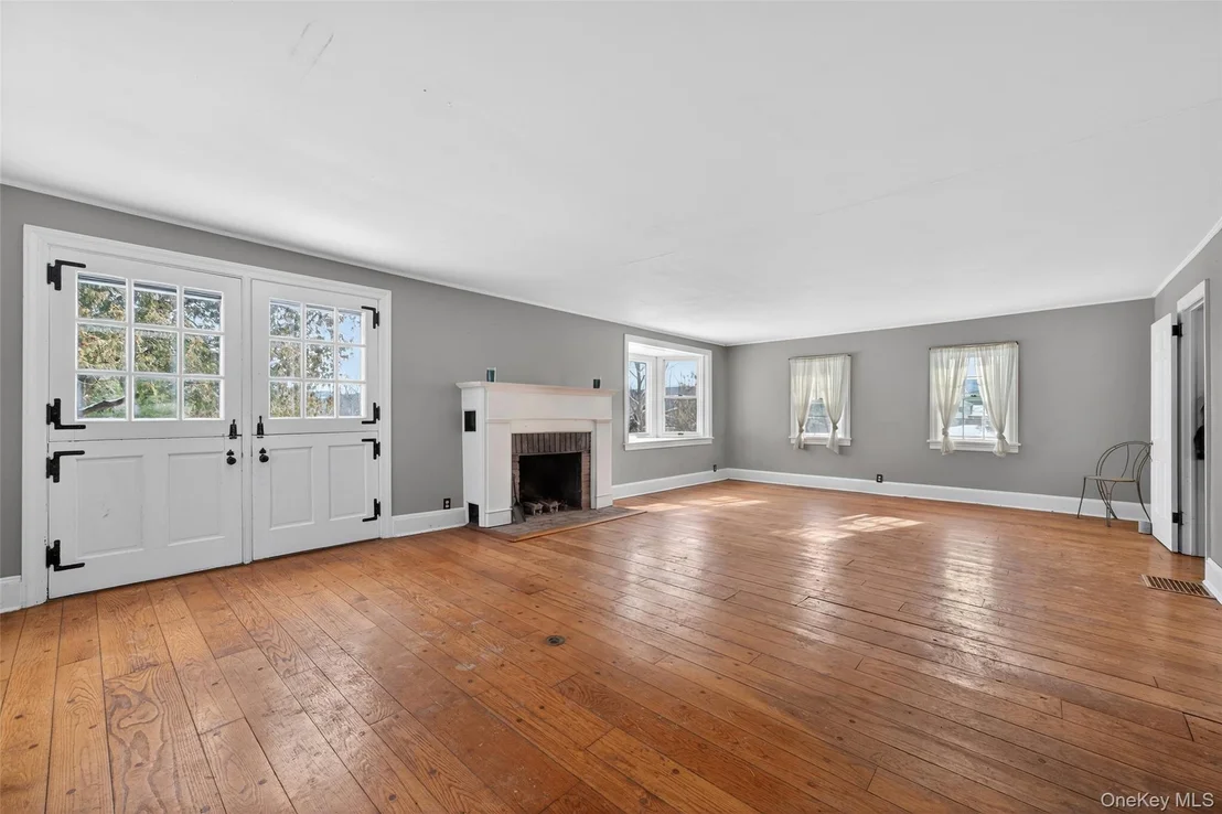 Photo of 74 Onderdonk Road