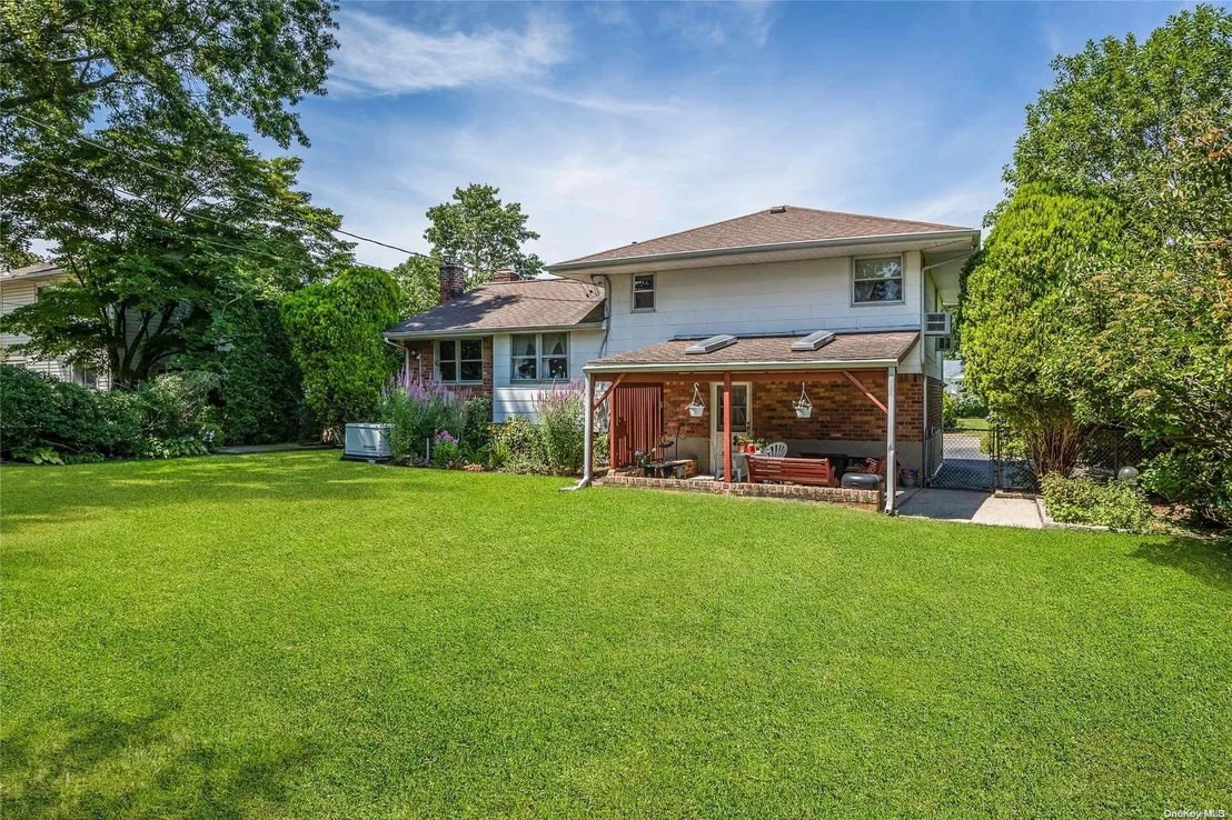 Photo of 53 Roxbury Drive