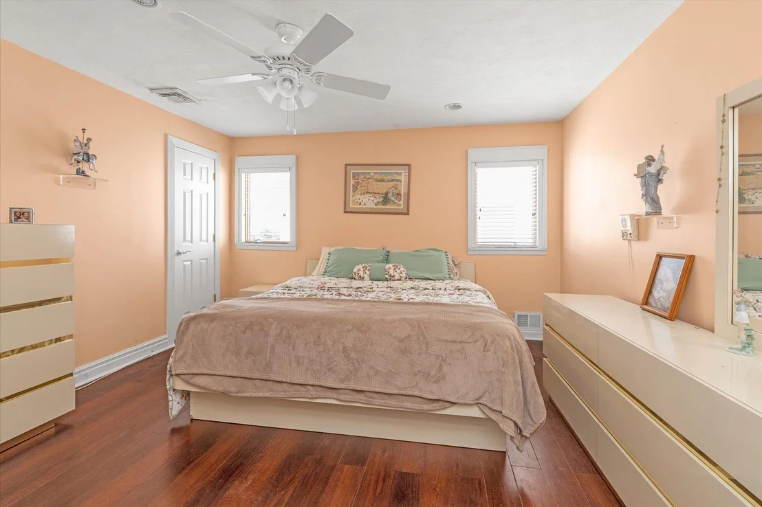 Photo of 2940 Lee Place