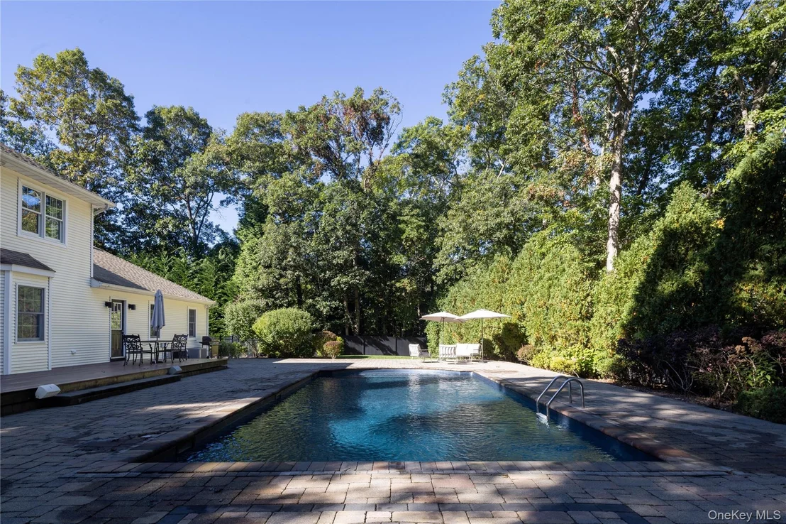 Photo of 11 Country Estates Road
