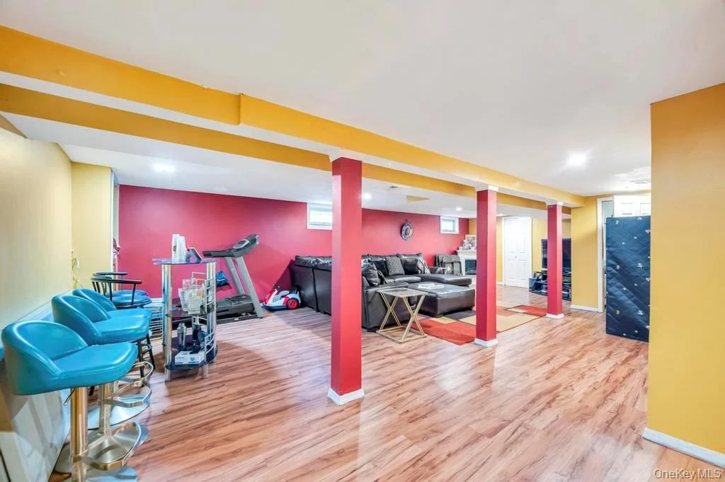 Photo of 488 Pershing Blvd