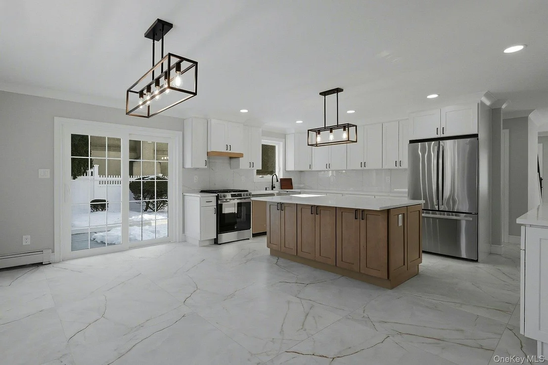 Photo of 73 Wolcott Road