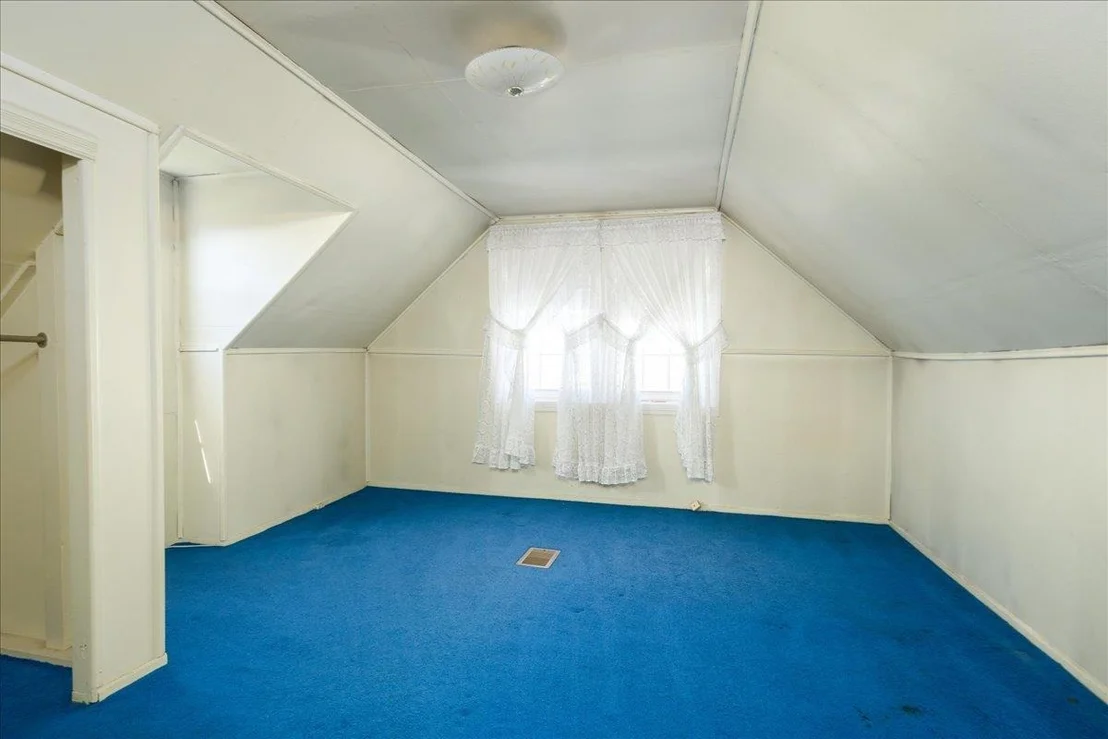 Photo of 948 Center Drive