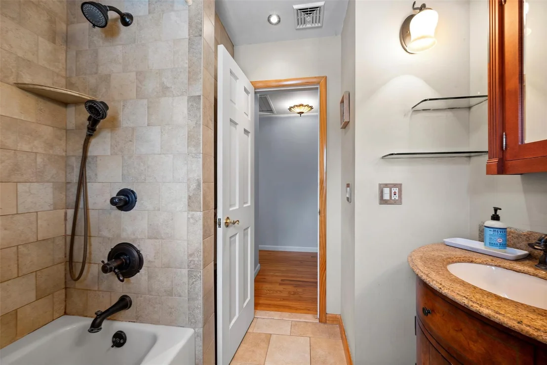 Photo of 22 Knapp Terrace