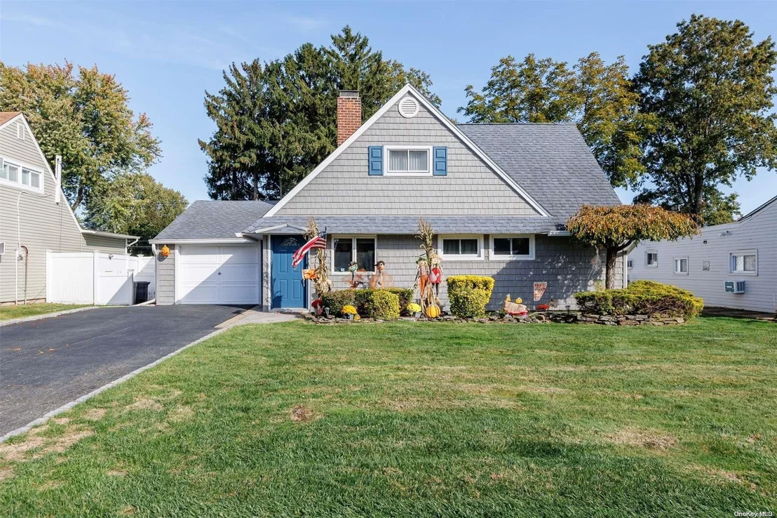 Photo of 350 Blacksmith Road W