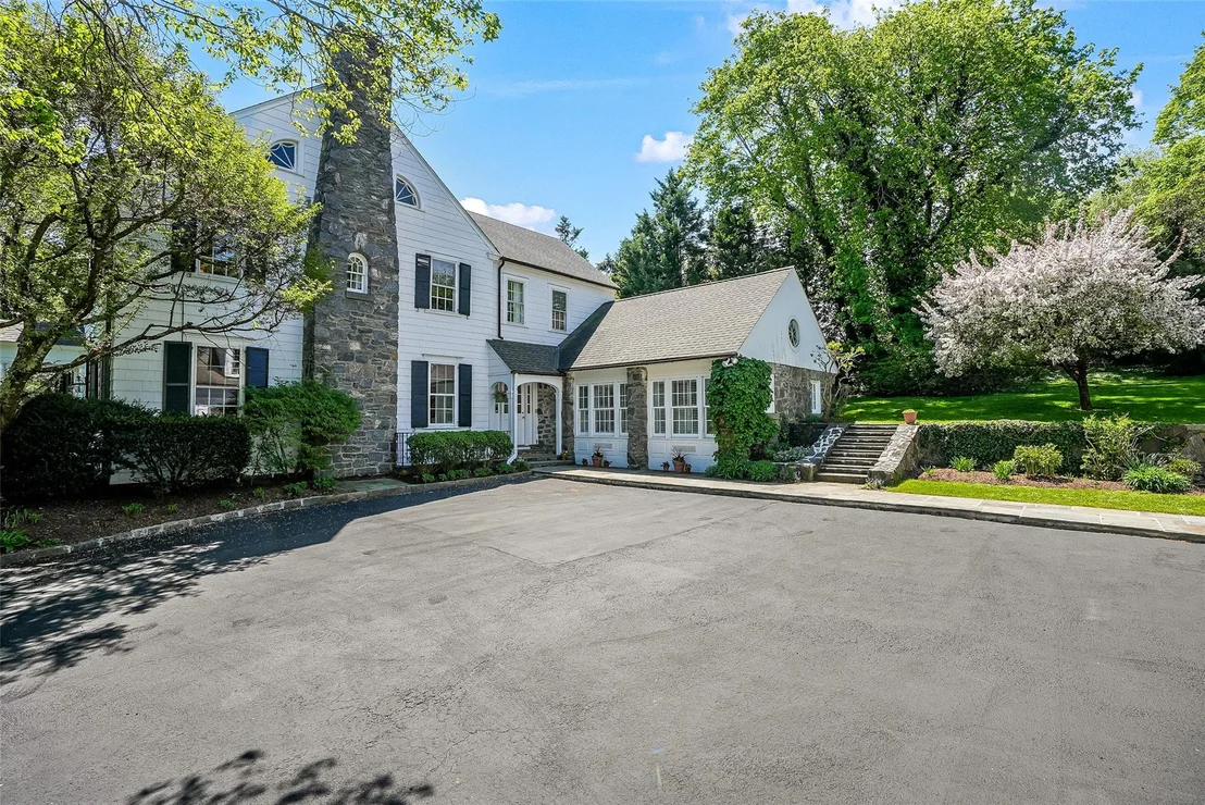 Photo of 472 Purchase Street