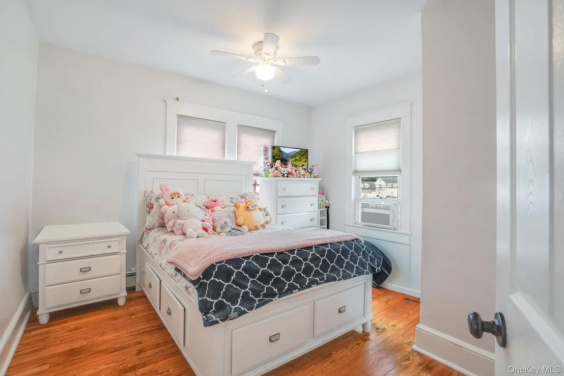 Photo of 609 Washington Street