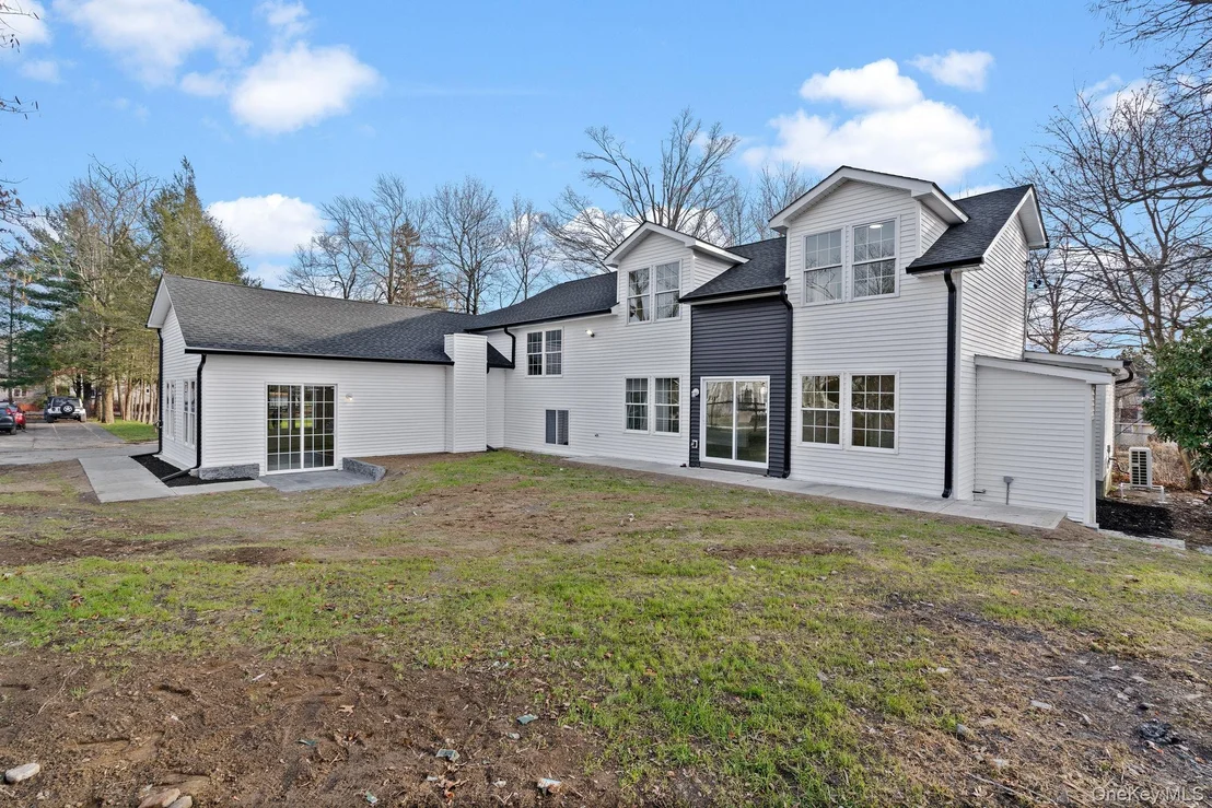 Photo of 39 Overland Drive