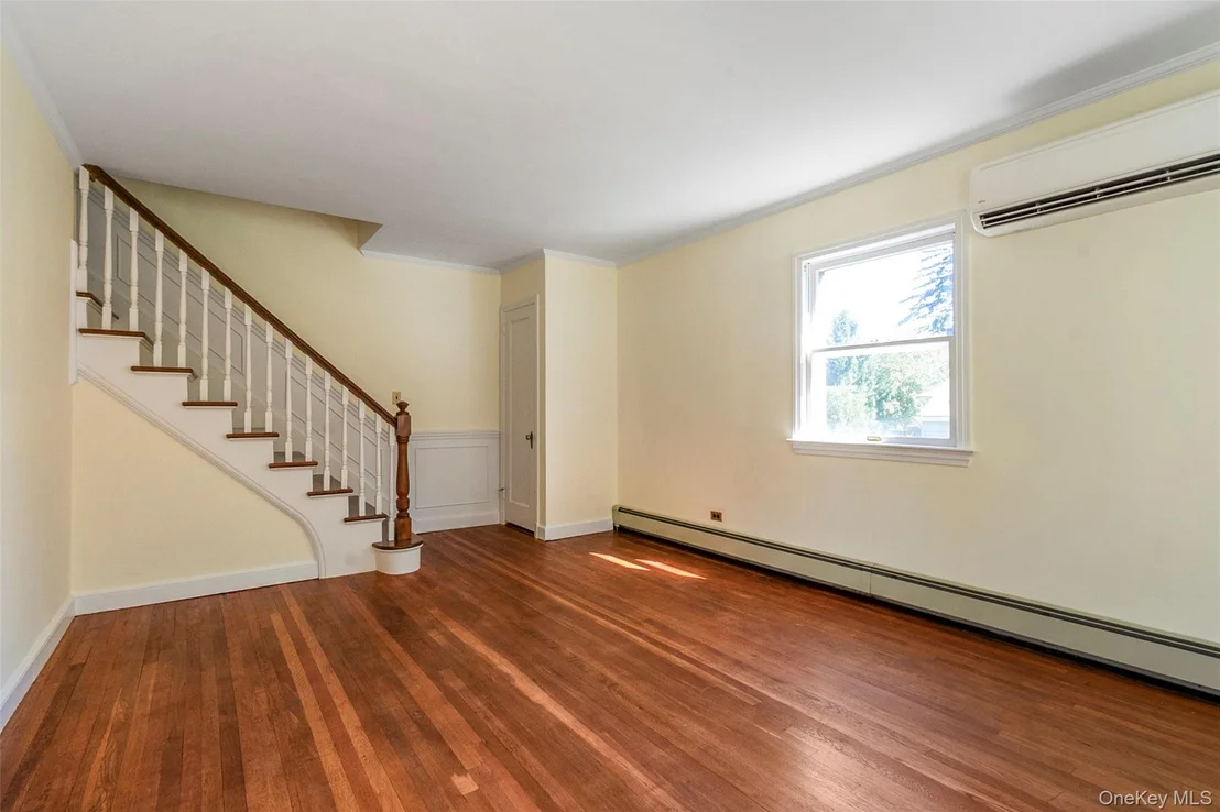 Photo of 15 Davis Avenue