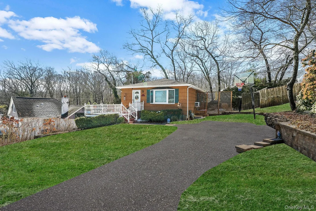 Photo of 6 Hillside Road
