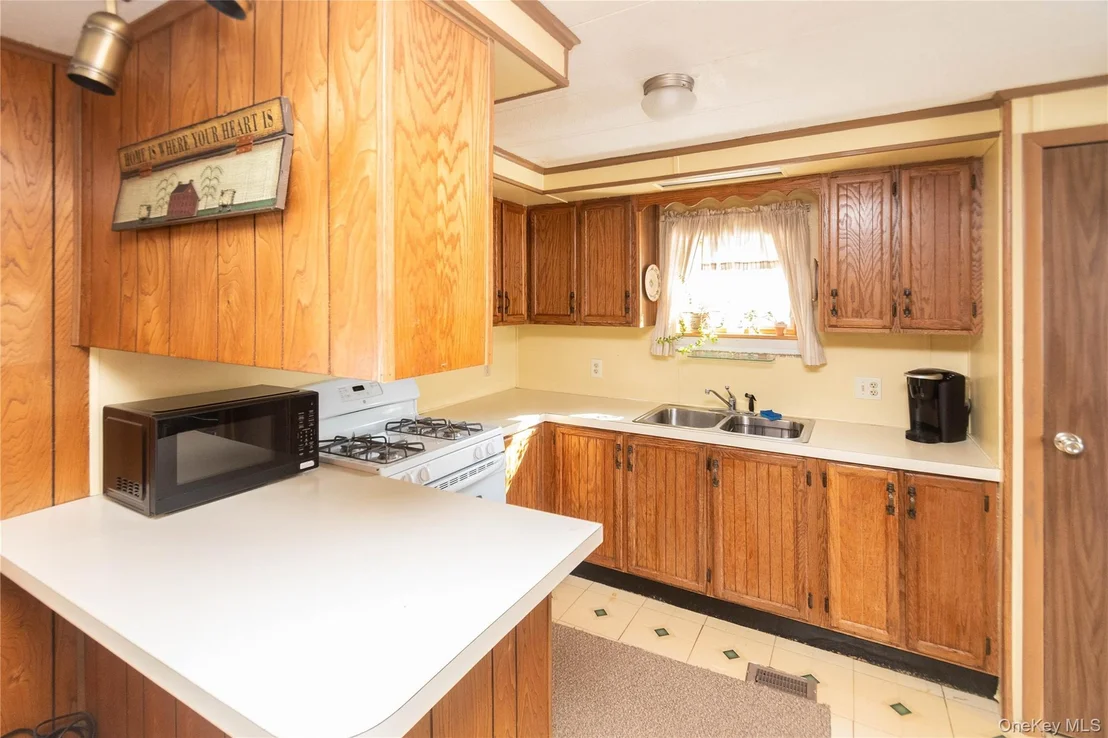 Photo of 74 Hidden Brook Drive