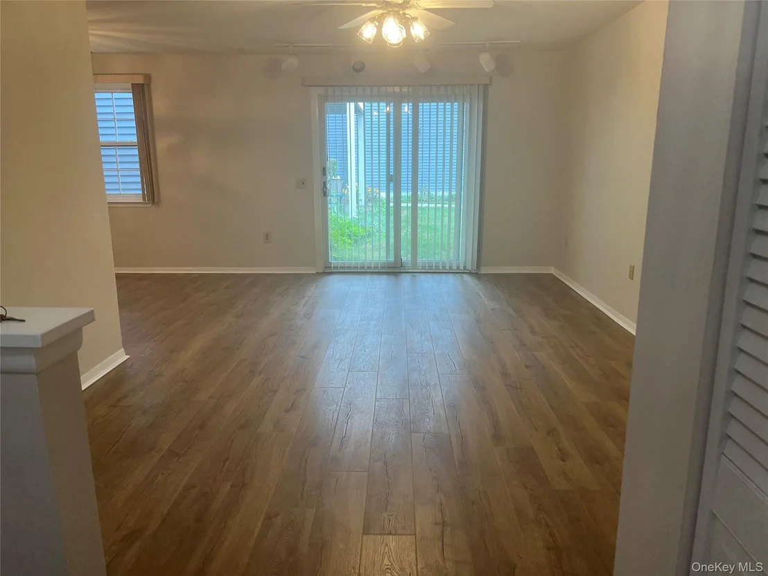 Photo of Unit D at 401 Commons Way