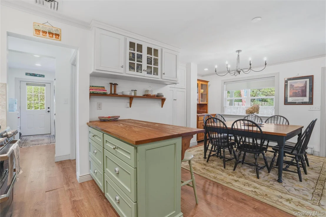 Photo of 6 Willow Lane