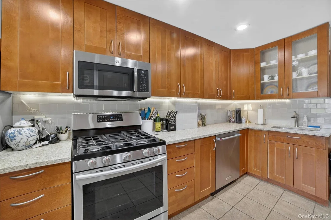 Photo of 4218 Herkimer Place