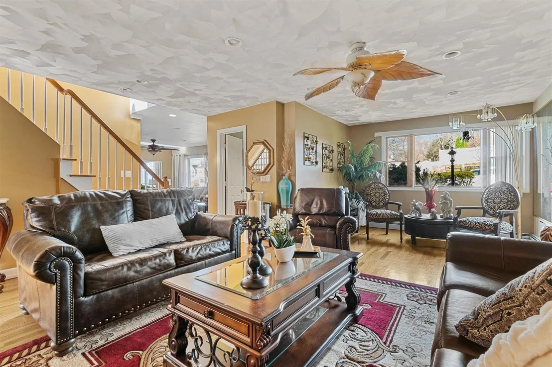 Photo of 62 Cayuga Drive