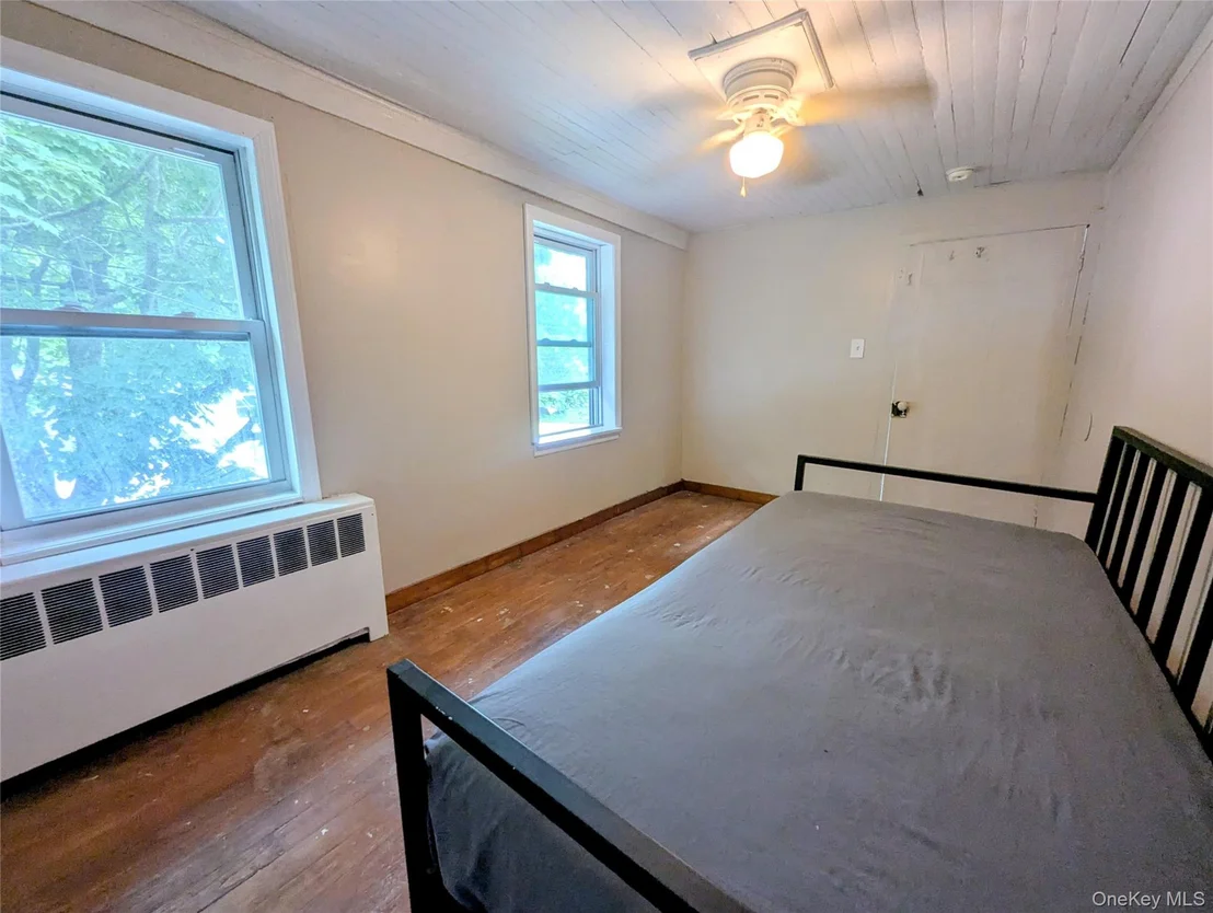 Photo of 122 Castle High Road