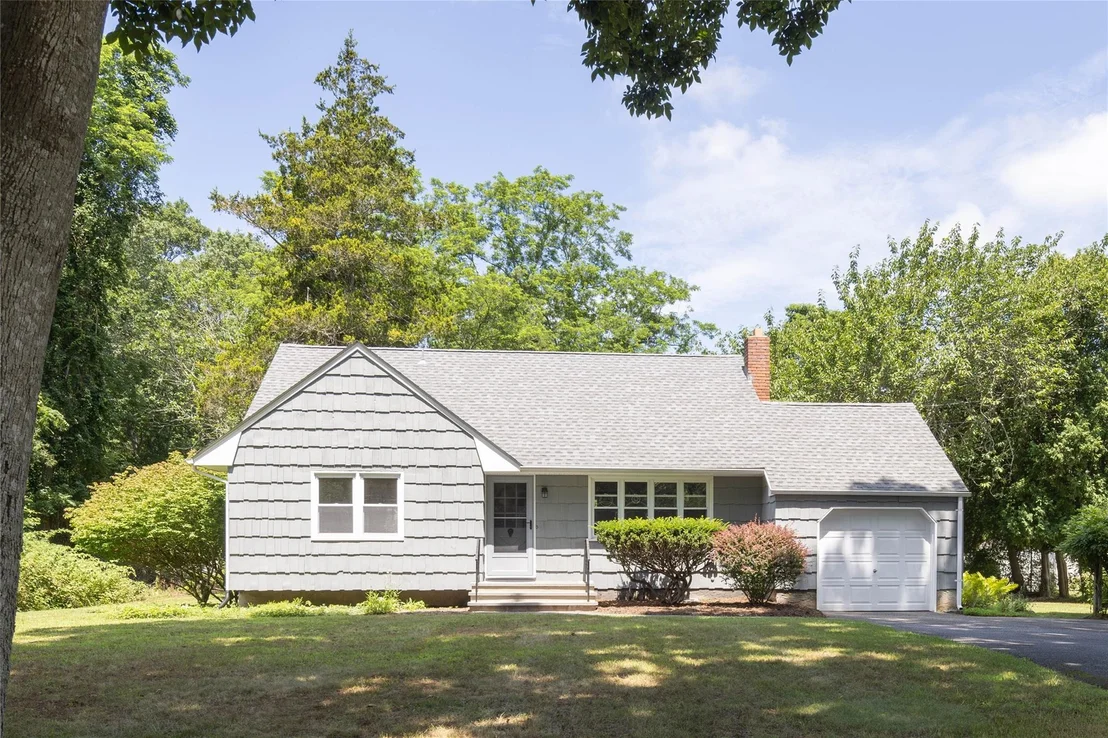 Photo of 795 Pine Tree Road