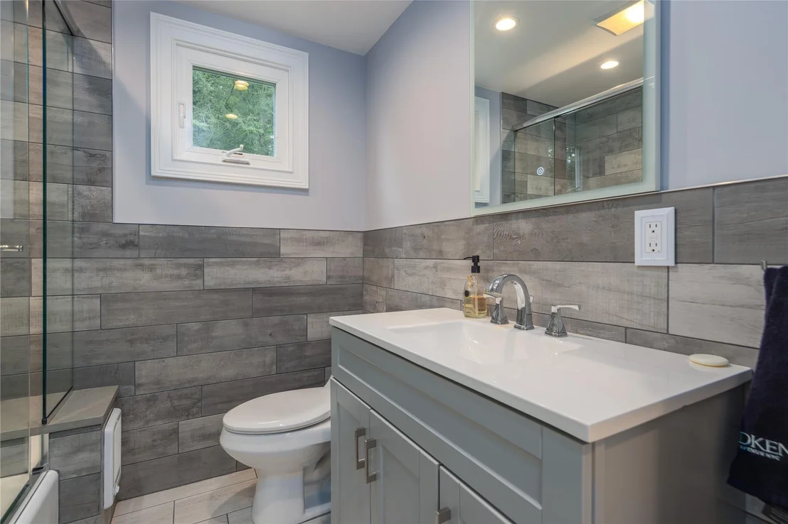 Photo of 6 Hubbard Circle