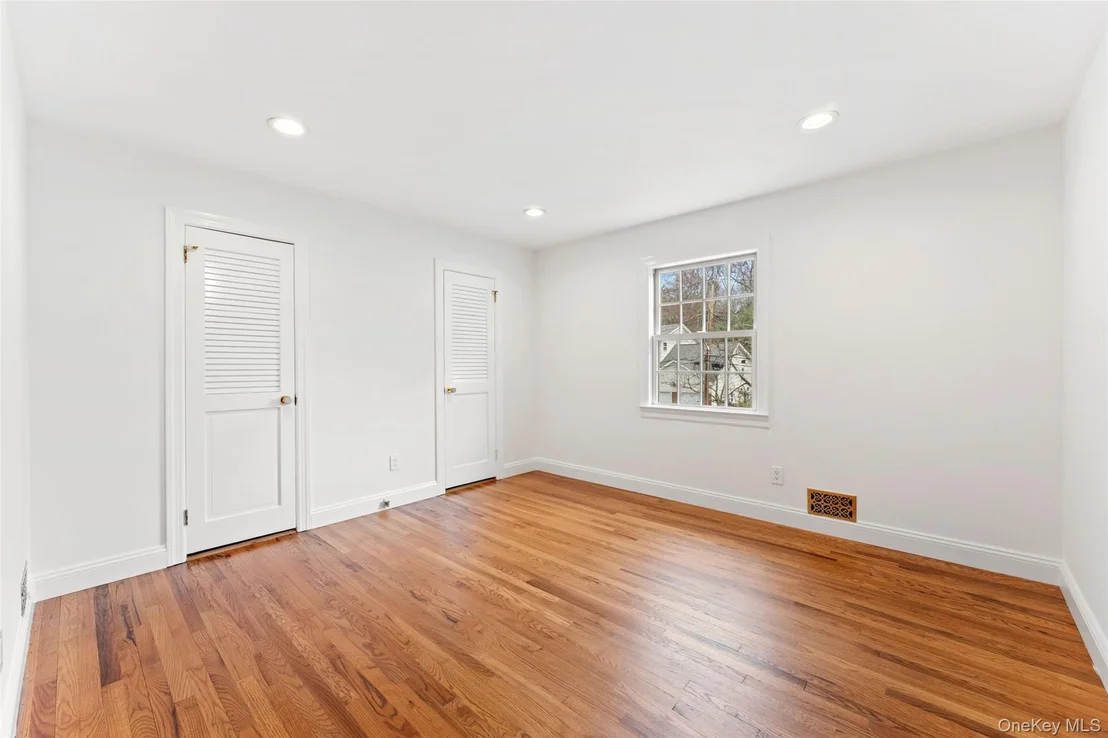 Photo of 10 Cherry Lane