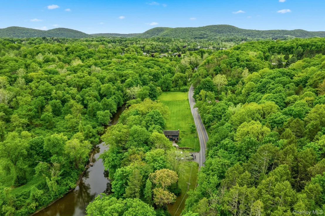 Photo of 326 Old State Route 22
