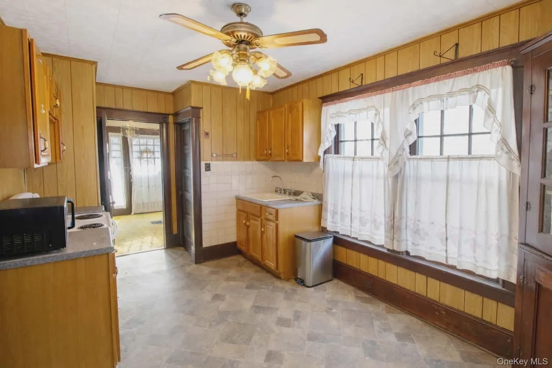 Photo of 409 Baker Street