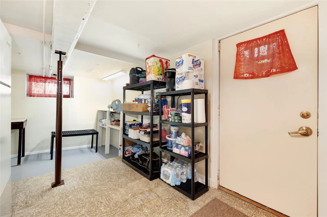 Photo of 47 Pine Avenue