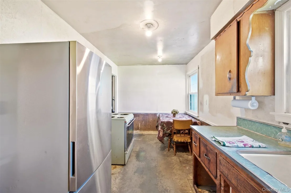 Photo of 573 Grove Place