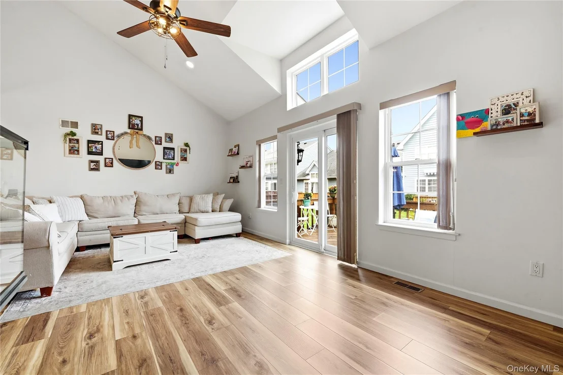 Photo of 21 Broadlawn Drive