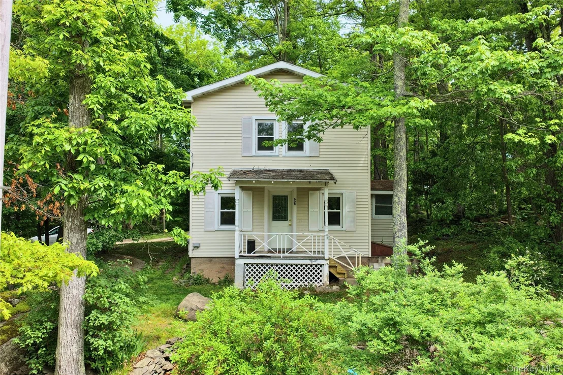 Photo of 608 Mountain Avenue
