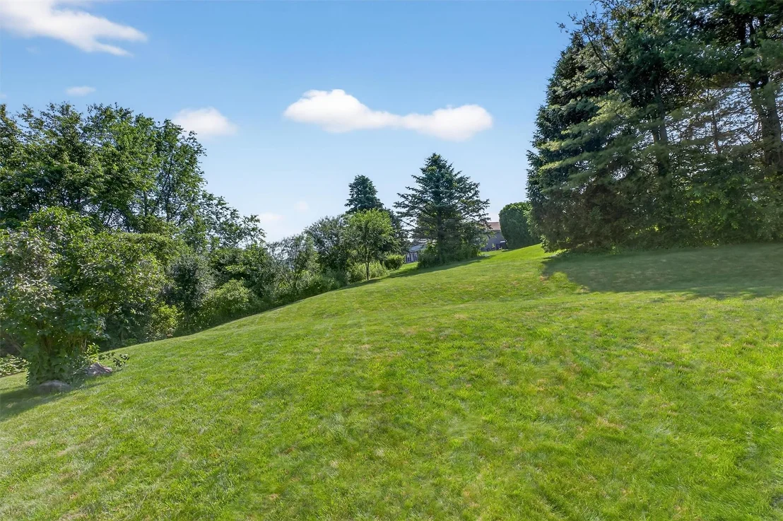 Photo of 99 Vero Drive