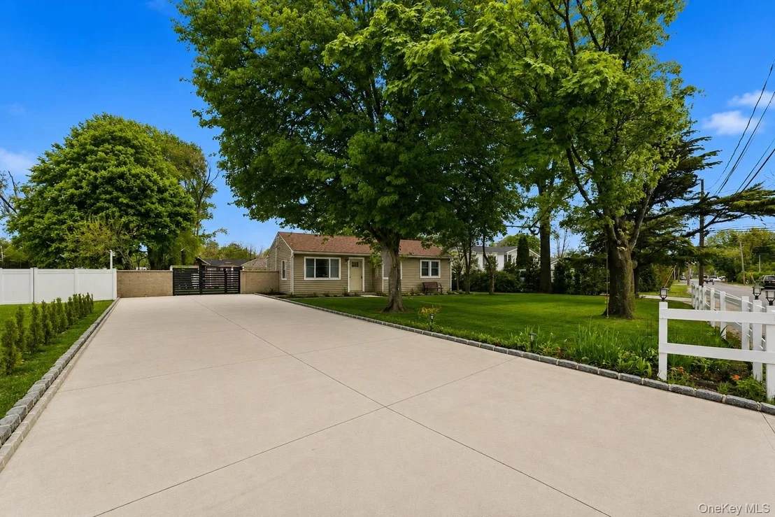 Photo of 1016 Howells Road
