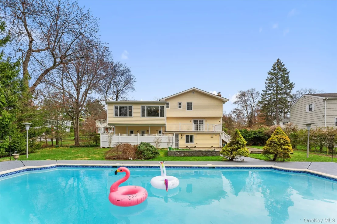 Photo of 10 Cherry Lane