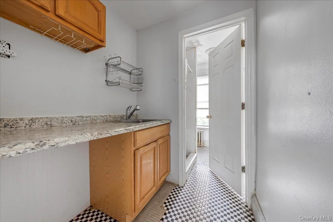 Photo of 339 E 140th Street